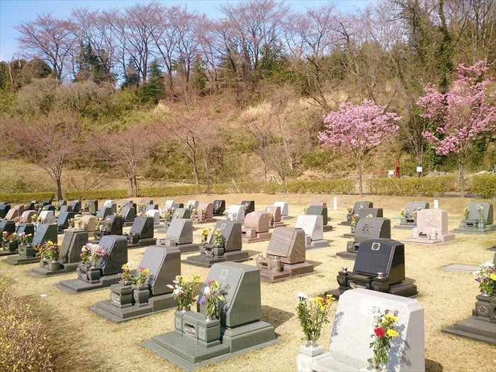 太田市 八王子山公園墓地