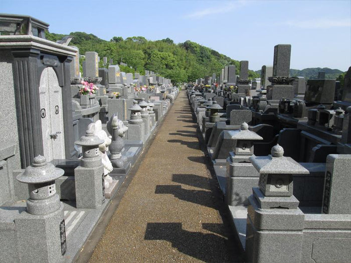 福岡市立 三日月山霊園